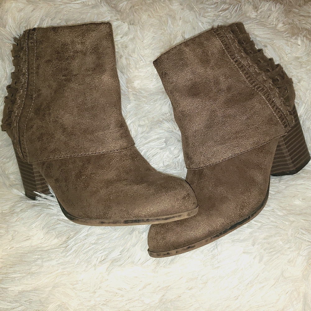 Ankle boots